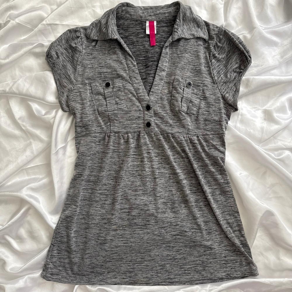 Heartsoul Grey Space Dye Empire Waist Knit Top Short Sleeve V-Neck Size L - Picture 3 of 4